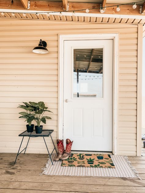 Front Door Boho Decor, Western Boho Porch Decor, Boho Front Door Decor Entrance, Boho Door Design, Boho Double Front Door, String Lights Deck, Western Front Door, Boho Front Door Decor, Boho Front Door