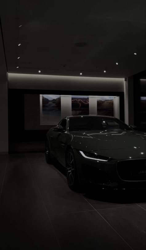 Lux Cars, Jaguar Car, Luxury Wallpaper, Classy Cars, Luxury Aesthetic, Fancy Cars, Pretty Cars, Black Car, Sports Cars Luxury