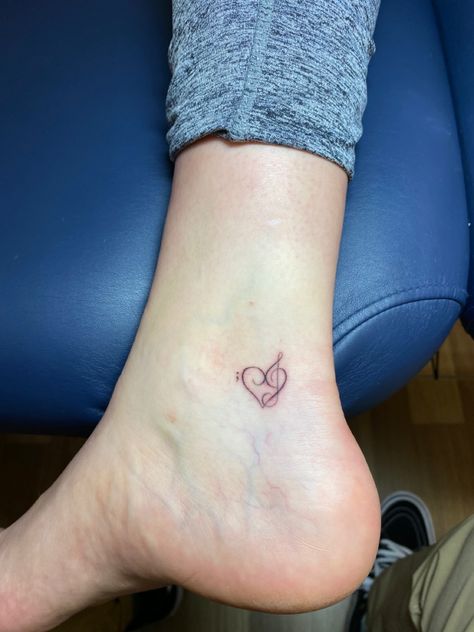 Music Tattoo Ankle, Dainty Treble Clef Tattoo, Bass Clef Semi Colon Tattoo, Pinwheel Tattoo Heart Bones, Treble Bass Clef Heart Tattoo, Music Note Semi-colon Tattoo, Music Semicolon Tattoo, Nashville Tattoos, Full Body Drawings