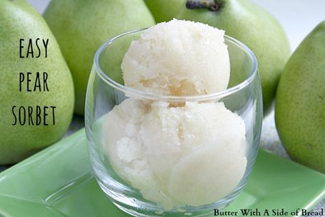 EASY PEAR SORBET Pear Sorbet, Hemgjord Glass, Granitas, Sorbet Recipe, Sorbet Ice Cream, Cold Treats, Sorbet Recipes, Pear Recipes, Ice Cream Popsicles