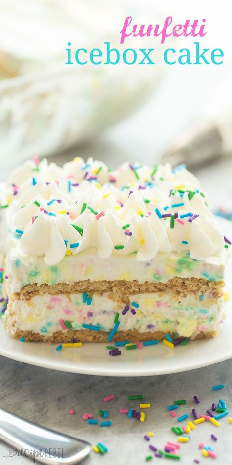 An easy, no bake icebox cake loaded with funfetti flavor! Only 10 MINUTES prep time and full of homemade cake batter flavor. No Bake Icebox Cake, Icebox Cake Recipes, Chocolate Graham Crackers, Easy No Bake, Funfetti Cake, Icebox Cake, Köstliche Desserts, Cake Flavors, Graham Cracker