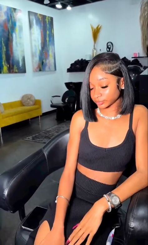 Straight Hair Bob, Beyonce Wig, Quick Weave Bob, Curly Lace Frontal, Big Box Braids Hairstyles, Dyed Hair Inspiration, Quick Braided Hairstyles, Straight Bob, Hair Bob