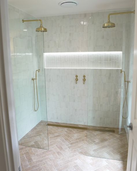 @coral_bathrooms has just shared these amazing pics of a bathroom reno project they have just finished. This bathroom fits the Urban Farmhouse brief beautifully ❤️ The thing that really makes it fit into the farmhouse theme is our Thirroul terracotta tiles in a herringbone pattern on the floor. #farmhouse #modernfarmhouse #herringbone Terracotta Herringbone Floor Bathroom, Large Herringbone Tile Floor Bathroom, Herringbone Tiles Bathroom, Floor To Ceiling Bathroom Tile, Bathroom Herringbone Floor, White Herringbone Shower, Marble Herringbone Bathroom, Herringbone Tile Floor Bathroom, Herringbone Floor Bathroom