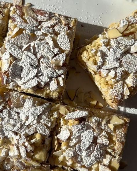 Dee & Sweets on Instagram: "Incredibly delicious Almond Croissant Cookie Bars with a buttery crumble on top, a MOIST homemade frangipane (almond cream) in the middle, and a shortbread base. They’re amazing and I think you will love them.

Comment “recipe” to have the recipe sent to you. Enjoy!

#almondcroissant #cookiebars #almond #frangipane #shortbread #shortbreadbars #baking #bakingvideo" Croissant Cookie, Almond Frangipane, Almond Crumble, Almond Shortbread, Easy Gluten Free Desserts, Almond Bars, Shortbread Bars, Eggless Recipes, Almond Croissant