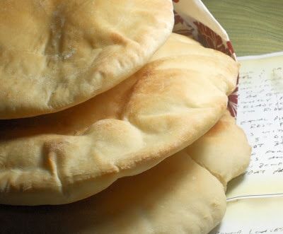 Syrian Bread, Syrian Food, Pan Pita, Pain Pita, Pitta Bread, Pan Sin Gluten, Diy Tutu, God Mat, Persian Food