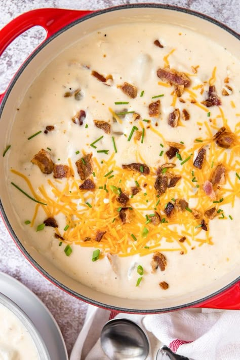 Dutch Oven Potatoes, Baked Potato Toppings, Baked Potato Soup Recipe, Best Baked Potato, Loaded Potato Soup, Fall Dinners, Potato Toppings, Loaded Baked Potato Soup, Loaded Baked Potato