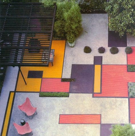 Lanscape Design Of A Vintage Patio by Garrett Eckbo Vintage Patio, House And Garden, Colorful Garden, Land Art, Outdoor Rooms, Shade Garden, Outdoor Design, Modern Garden, Public Space