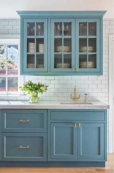 23 Teal Kitchen Cabinet Ideas | Sebring Design Build Teal Kitchen Cabinets, Teal Cabinets, Modern Kitchen Colours, Kitchen Cabinets Color Combination, Light Blue Kitchens, Kitchen Cabinet Color Ideas, Colorful Kitchen Decor, Teal Kitchen, Blue Kitchen Cabinets