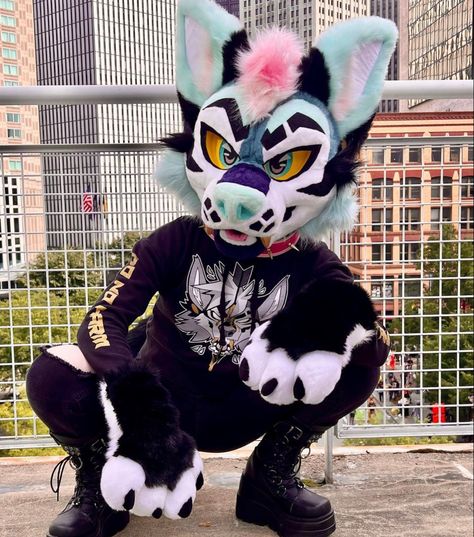 Partial Fursuit Outfits, Sona Inspiration, Partial Fursuit, Fursuit Photography, Unique Fursuits, Fursuit Inspiration, Cat Fursuit, Fursuit Ideas, Fur Suits