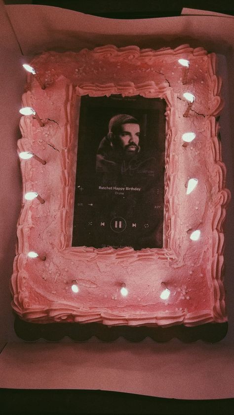 ratchet happy birthday Ratchet Happy Birthday Cake, Ratchet Happy Birthday, Drake Birthday Cake, Drake Party, Drake Birthday, 18th Birthday Dress, Drake Cake, Drake's Birthday, Arab Aesthetic