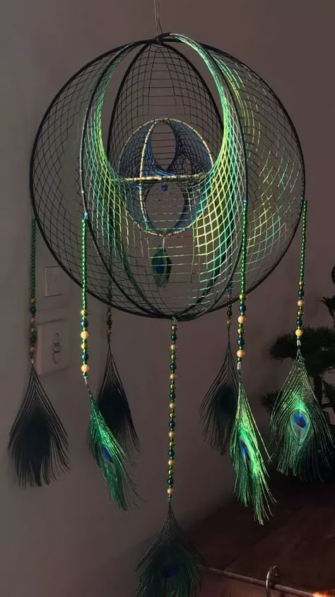 Atrapasueños Diy, Dream Catcher Ideas, Pleasant Dreams, Dream Catcher Patterns, Dream Catcher Tutorial, Dream Catcher Mobile, Dream Catcher Decor, Beautiful Dream Catchers, Dream Catcher Art