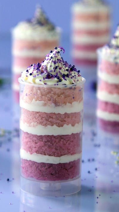 Bridal Cake Pops, Push Pop Cake, Push Pops Recipes, Push Pop Desserts, Push Cake, Cake Pops Recipe, Cake Push Pops, Push Up Pops, Push Pop