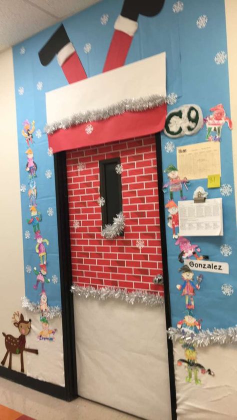 Holiday Classroom Door Decorations, Holiday Classroom Doors, Christmas Tree Game, Christmas Door Ideas, Christmas Hallway, Door Decorations Classroom Christmas, Christmas Door Decorating, Holiday Door Decorations, Christmas Contests