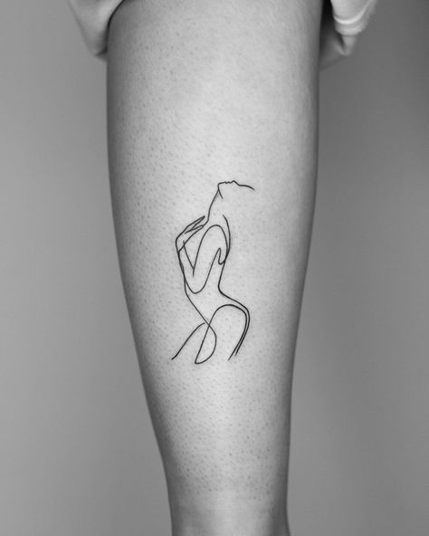 Continuous Line Tattoo, Simple Heart Tattoos, Line Drawing Tattoos, Feminist Tattoo, Self Love Tattoo, Single Line Tattoo, Silhouette Tattoos, Line Art Tattoos, Discreet Tattoos