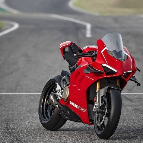 Motorbike Wallpaper, Ducati Motorbike, Xe Ducati, Ducati Superbike, Ducati Panigale V4, Moto Ducati, Panigale V4, Ducati Motorcycles, Sport Bike