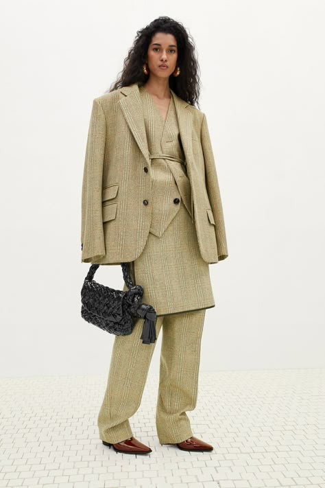 Pre Fall 24 | Bottega Veneta® US Neutral Color Fashion, Pastel Pants, Runway 2024, Leopard Print Pants, Androgynous Style, Striped Knit Dress, Shirt Tucked In, Pre Fall Collection, Androgynous Fashion