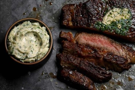 Must Have Truffle Butter Recipe Truffle Butter Recipe, Easy Steak Dinner Recipes, Easy Steak Dinner, Best Potato Recipes, Boneless Ribs, Grilled Ribeye, Venison Steak, Butter Steak, Cabbage And Bacon