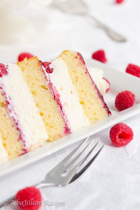 Raspberries N' Cream Cake - A baJillian Recipes Cake Cream Filling, Vanilla Cream Filling, Pastry Cream Filling, French Vanilla Cake, Moist Vanilla Cake, Cake Filling Recipes, Torte Cupcake, Fruitcake Recipes, Salty Cake