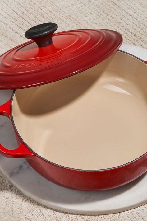 What exactly is a sauteuse? 👨‍🍳 With a wide base and sloped sides, this colorful piece is ideal for searing, braising, roasting and baking. Learn More + Get Recipe Ideas Now. Creuset Recipes, Goat Cheese Frittata, Pan Fried Noodles, Le Creuset Recipes, French Oven, Braised Chicken Thighs, Cast Iron Pans, Induction Oven, Le Creuset Cookware