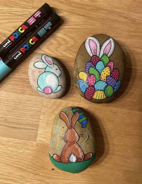 Easter Rock Painting Ideas Simple, Easter Rock Painting, Easter Rocks, Sanibel Shells, Easter Paintings, Easter Egg Art, Mandala Painted Rocks, Diy Rock Art, Stone Art Painting