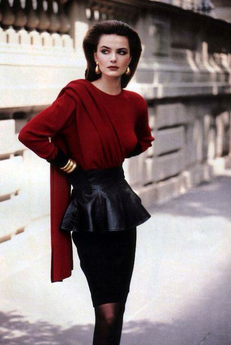 Perfection! Paulina Porizkova Look 80s, 1980 Fashion, 1980’s Fashion, 80s Glam, Paulina Porizkova, Fashion 1980s, 80’s Fashion, 80s 90s Fashion, 1980's Fashion