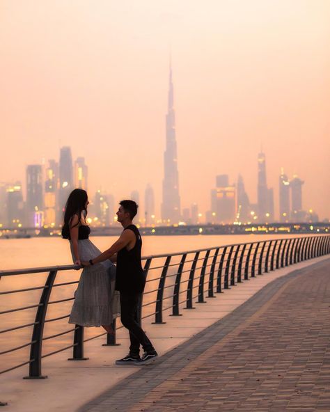 Couple Vacation Aesthetic, Dubai Photography Ideas, Dubai Instagram Pictures, Dubai Couple, Aesthetic Dubai, Dubai Photoshoot, Michael Gray, Couple Vacation, Couple Travel Photos