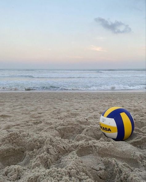 Aesthetic Volleyball Pictures, Volleyball Aesthetic Pictures, Jackson Hyde, Volleyball Facts, Volleyball Wallpapers, Volleyball Images, Volleyball Backgrounds, Volleyball Aesthetic, Volleyball Photography