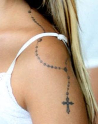 Andressa Urach shoulder rosary tattoo Rosary Tattoo For Women Shoulder, Rosary Shoulder Tattoo, Roseary Tattoo, Rosary Tattoos, Rosary Bead Tattoo, Catholic Tattoos, Tattoo Son, Rosary Tattoo, Cross Tattoos For Women