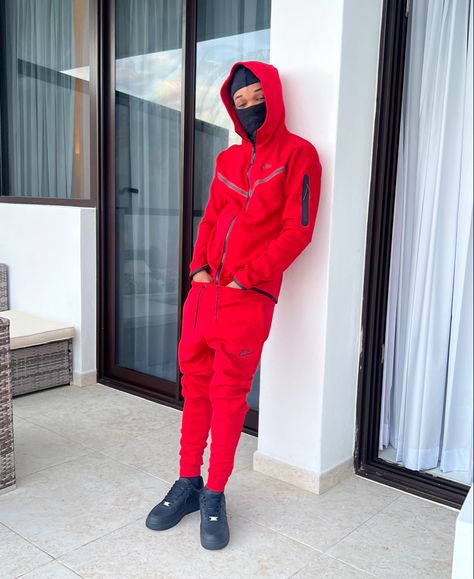 Nike tech Gang Drip, Nike Tech Fit, Red Nike Tech, Nike Outfits Men, Nike Tech Tracksuit, Tech Tracksuit, Mens Pants Fashion Casual, Uk Drip, Pants Drawing