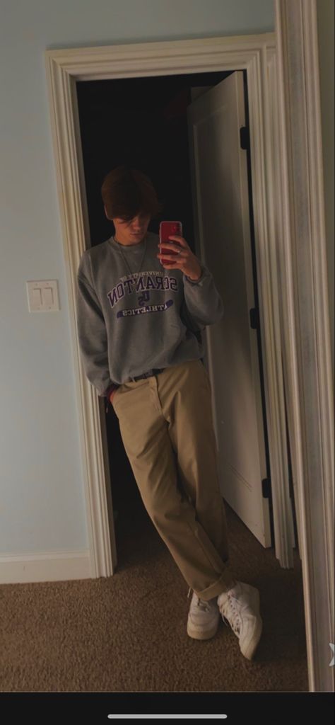 Comfy Guy Clothes Aesthetic, Comfy Guy Outfits, Gamer Boy Outfit, Teen Boy Outfits Casual, Guy Outfits Casual, Guy Clothes Aesthetic, Trendy Guy Outfits, Lazy College Outfit, Teen Guy Outfits