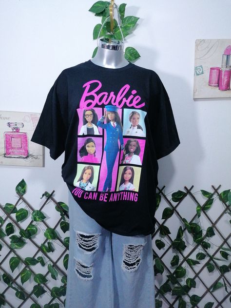 Playera Oversize (larga) 💗BARBIE 💗 T3X (40/44) $165 (Oversize queda a 40 a 42 a una 44 ya queda como playera normal) You Can Be Anything, On Instagram, Instagram