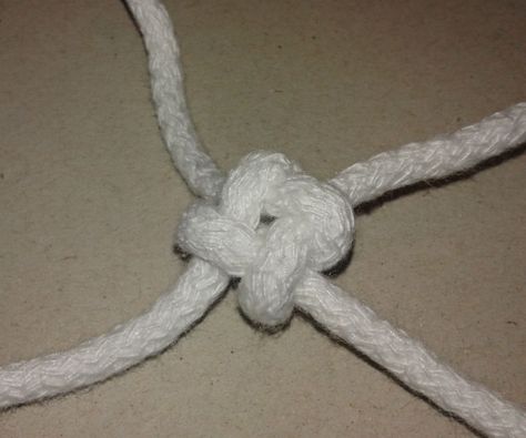 In this Instructable I show you how to make an easy Frienship knot.This knot is a decorative knot often used on scout scarf. Scout Scarf, Scout Knots, Friendship Knot, Decorative Knots, Rope Knots, Make Things, Girl Scout, Girl Scouts, How To Make An