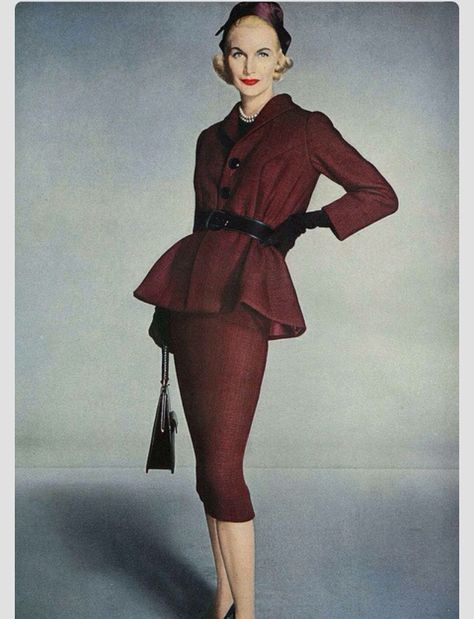 Fashion Sunny Harnett, 50s Suit, Norman Norell, 1950s Models, Fashion 1950, Vogue Vintage, Irving Penn, Fashion 50s, 1950 Fashion