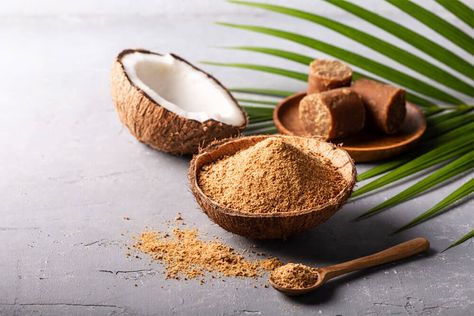 A Comparison of Coconut Sugar vs Coconut Palm Sugar - Santa Barbara Chocolate Sugar Photography, Bad Sugar, Food Engineering, Coconut Benefits, Organic Coconut Sugar, Coconut Palm Sugar, Palm Sugar, Healthy Sugar, Healthy Benefits