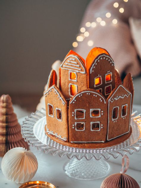 Ihastuttava Piparkakkukaupunki (sis. kaavat) | Annin Uunissa Christmas Yummies, Christmas Gingerbread House, Ginger Cookies, No Cook Desserts, Sweet Christmas, Spanish Food, Christmas Gingerbread, Sweet Life, Christmas Market