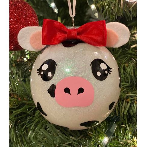 Make Your Own Christmas Ornaments, Christmas Ornament Ideas, Cow Ornaments, Cow Christmas, Diy Christmas Ornaments Easy, Diy Christmas Tree Ornaments, Ornament Ideas, Holiday Crafts Christmas, Christmas Ornaments Homemade