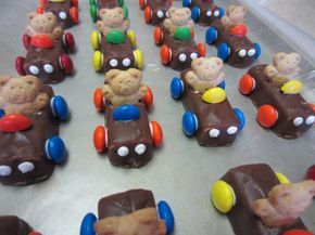 Car Desserts, Car Treats, Teddy Bears Picnic Food, Teddy Bear Picnic Birthday Party, Teddy Grahams, Picnic Birthday Party, Teddy Bear Party, Picnic Birthday, Kids Treat