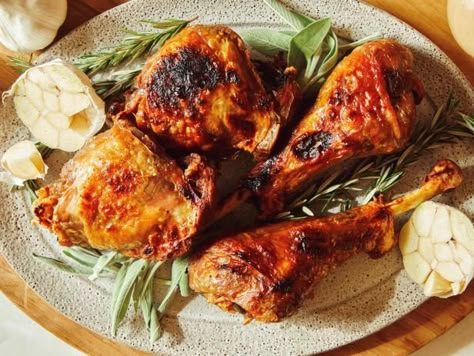 Confit Recipes, Turkey Drumsticks, Smoked Turkey Legs, Turkey Thighs, Bbq Turkey, Fresh Turkey, Turkey Leg, Carnival Food, Traeger Recipes