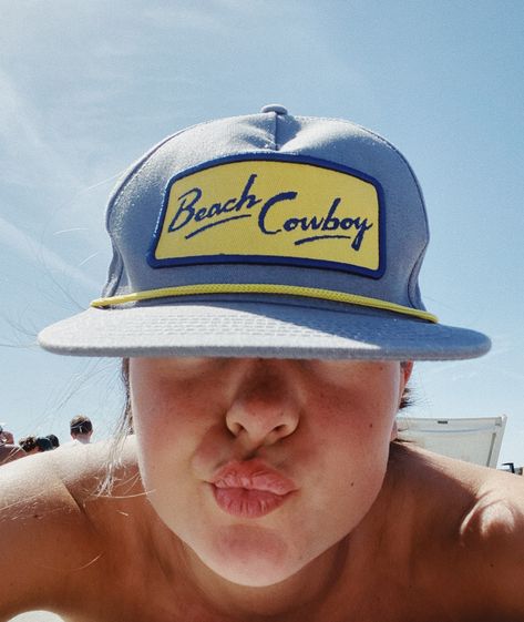 Beach Cowboy, Trucker Hat Outfit, Hat Aesthetic, Flat Bill Hats, Vintage Trucker Hats, Hat Ideas, Summer 24, Outfits With Hats, Cute Hats