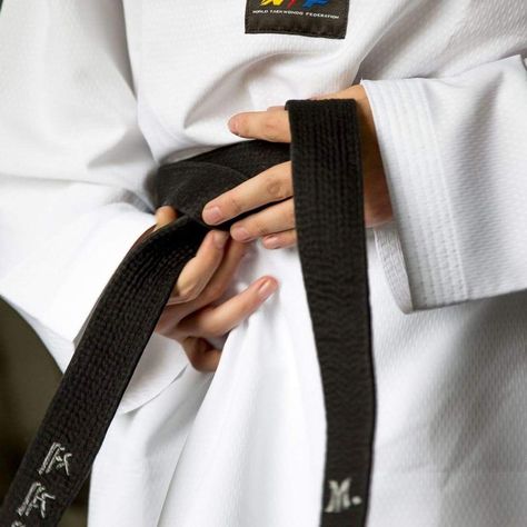 Martial Arts Girl Aesthetic, Tae Kwon Do Aesthetic, Karate Girl Aesthetic, Taekwondo Girl Aesthetic, Taekwondo Aesthetic, Karate Aesthetic, Karate Photos, Black Belt Taekwondo, Taekwondo Girl