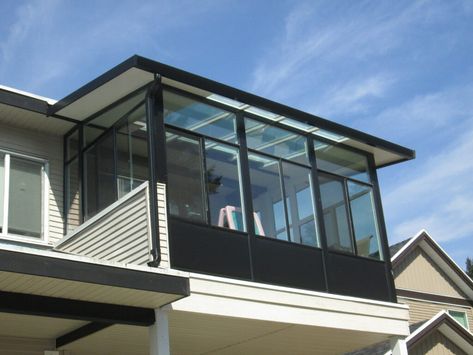 Balcony Addition, Enclosed Balcony Ideas, Deck Enclosures, Enclosed Balcony, Roof Balcony, Balcony Privacy, Sunroom Addition, Glass Balcony, Balcony Window