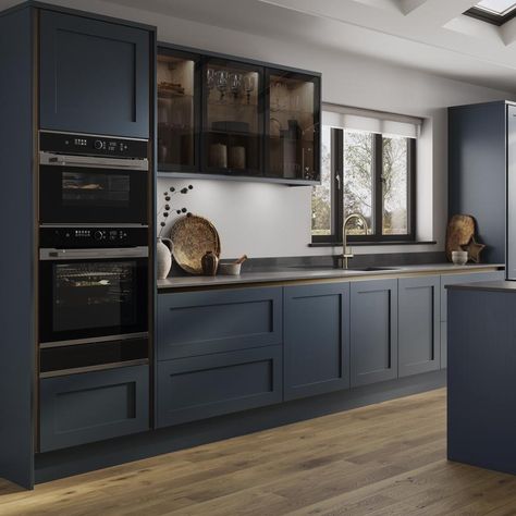 Chilcomb Handleless Marine Blue Marine Blue Kitchen, Kitchen Handleless, Howdens Chilcomb, Shaker Drawer Fronts, Handleless Kitchen, Kitchen Contemporary, Mdf Doors, Painted Drawers, Cabinet Style