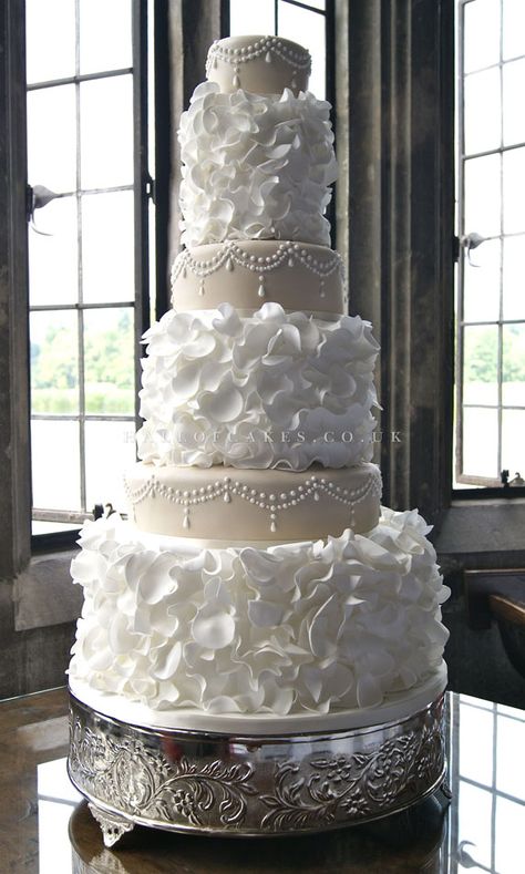 Beautiful Cake Pictures: Pretty White Ruffles & Pearls Wedding Cake : Cakes with Pearls, Cakes With Ruffles, Wedding Cakes Beautiful Cake Pictures, Wedding Cake Pearls, Sparkle Wedding, White Wedding Cake, Elegant Cakes, Cake Pictures, Cake Gallery, Wedding Cake Inspiration, Beautiful Wedding Cakes