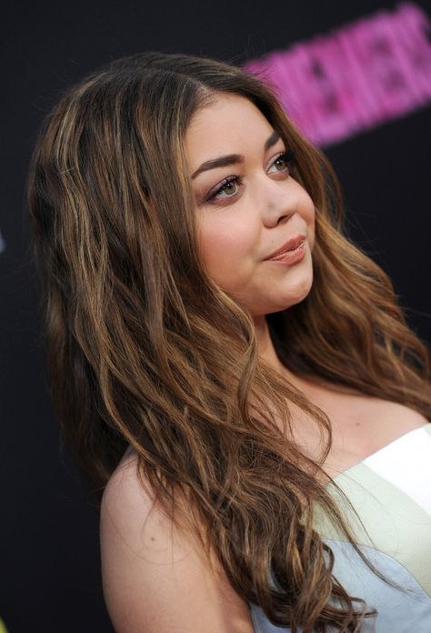 Sarah Hyland Makeup, Sarah Hyland Hair, Makeup Nude, Sarah Hyland, Mila Kunis, Sarah Jane, Nude Lipstick, Modern Family, Hairstyles Haircuts