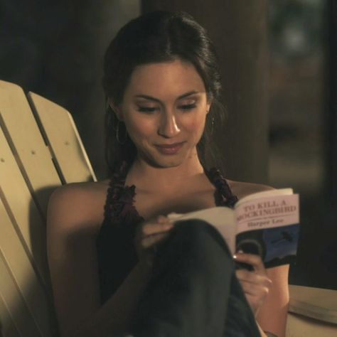 Spencer Hastings Hair, Spencer Pll, Spencer Hastings Outfits, Spencer Hastings Style, Pretty Little Liars Spencer, Spencer Hastings, Manado, Pretty Little Liars, Study Motivation