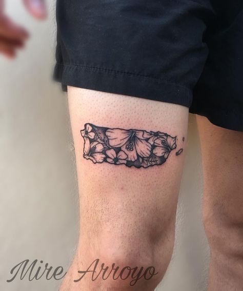 Tattoo Ideas For Men Puerto Rico, Salvadorian Tattoo Ideas, Puerto Rico Tattoos For Women, Made In Puerto Rico Tattoo, Puerto Rico Outline Tattoo, Puerto Rico Island Tattoo, Small Puerto Rico Tattoo Ideas For Women, Boricua Tattoos For Women, Amapola Tattoo Puerto Rico