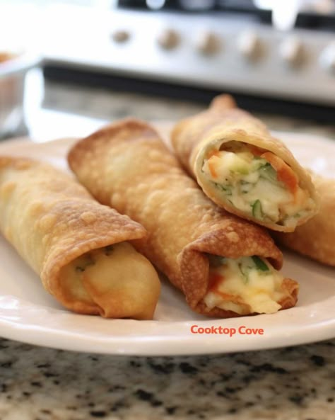 Road House Texas Egg Rolls, Texas Egg Rolls Roadhouse, Recipes Using Spring Roll Wrappers, Sloppy Joe Egg Rolls, Texas Egg Rolls, Egg Roll Filling Recipes, Eggroll Wrapper Recipes, Recipes Using Egg Roll Wrappers, Breakfast Egg Rolls