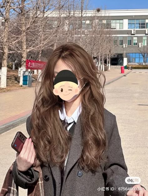 Aesthetic Brown Hair Color, Hair Asian Color, Mill Tea Brown Hair, Korean Hair Color Milk Tea Brown, Korean Brown Hair With Highlights, Bubble Tea Brown Hair, Dark Milk Tea Brown Hair, Milky Tea Brown Hair Color, Milktea Hair Colors Korean