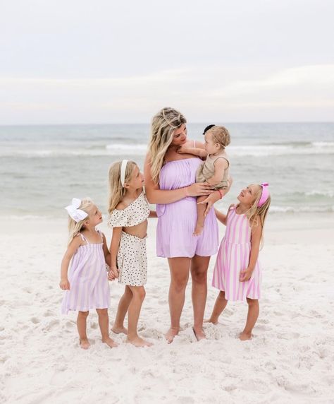 4 Daughters, Kid Pictures, Dream Family, Mom Fashion, Dream Baby, Photoshoot Inspo, 5 Kids, Kids Set, Family Goals