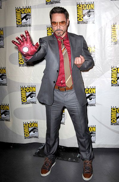 Stark Clothes, Superhero Jewelry, Iron Man Halloween Costume, Funny Quotations, Irondad And Spiderson, Robert Downey Jr., Howard Stern, Joseph Gordon Levitt, Tasty Snacks